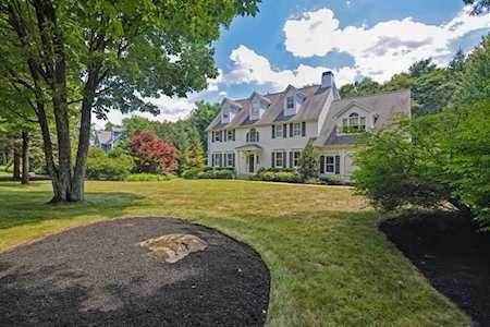 16 Foxhunt Trail Walpole, MA 02081