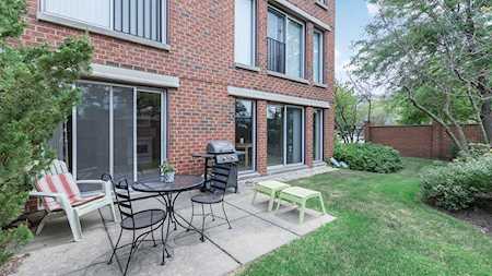 411 Kelburn Rd #122 Deerfield, IL 60015