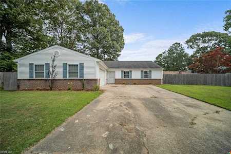 1812 Oneida Ct Virginia Beach, VA 23453