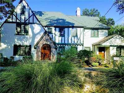 265 Old Mamaroneck Road White Plains, NY 10605