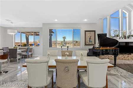 706 Leicester St Henderson, NV 89002