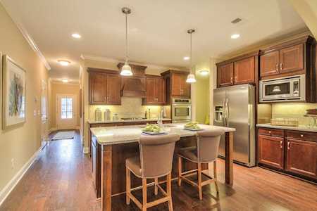 1065 Callaway Drive #111 Lebanon, TN 37087