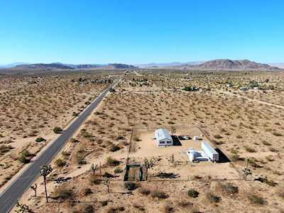 335 Landers Lane Landers, CA 92285