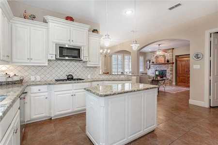 2147 Thornbury Lane Allen, TX 75013