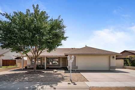 8611 W Village Drive Peoria, AZ 85382