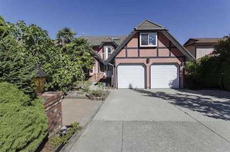 7945 Reigate Road Burnaby, BC V5E 4G4