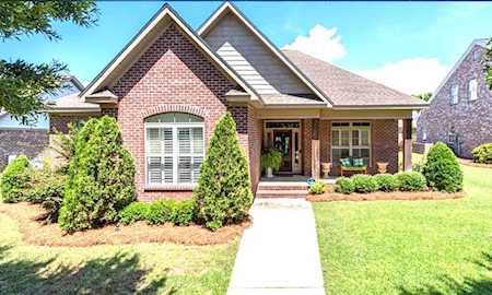 237 Prestwick Drive Dothan, AL 36305