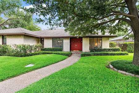 7805 La Verdura Drive Dallas, TX 75248