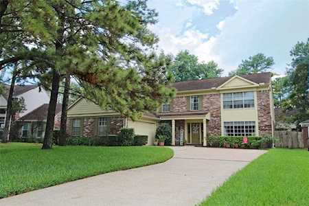 16811 Country Bridge Road Rd Houston, TX 77095