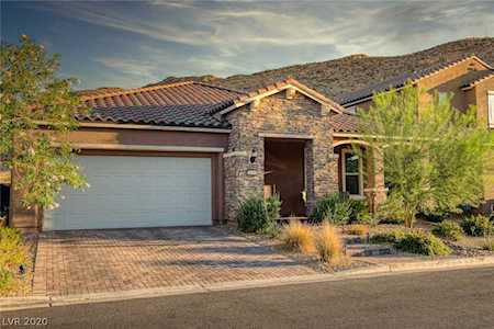 9543 Chandler Springs Ave Las Vegas, NV 89148