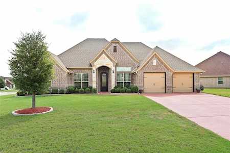 417 River Bank Lane Granbury, TX 76049