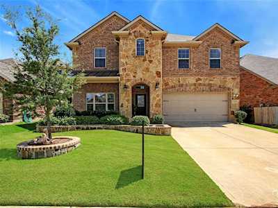 11704 Beach Street Frisco, TX 75036