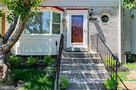 3048 Winter Pine Ct Fairfax, VA 22031