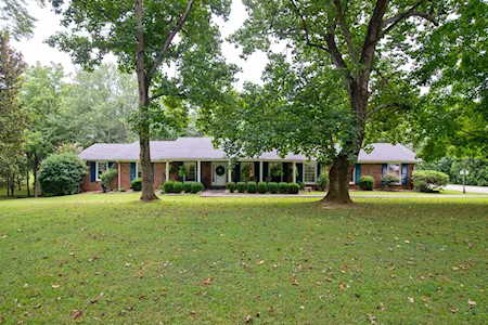 132 Ussery Rd Clarksville, TN 37043