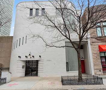 1209 N State Parkway #7 Chicago, IL 60610
