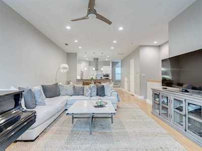 2420 Hugo Street #9 Dallas, TX 75204