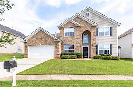 3642 Lees Crossing Dr Charlotte, NC 28213