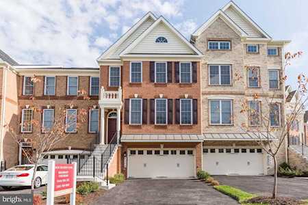 11205 Side Saddle Dr Upper Marlboro, MD 20772