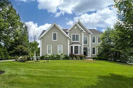 23 Walnut Hill Ln Cohasset, MA 02025