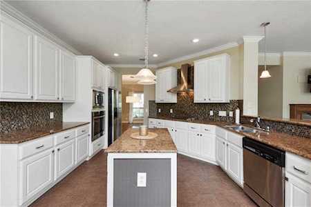 12301 Pleasant Hill Ct Austin, TX 78738