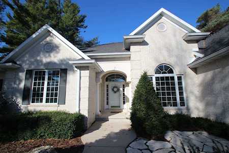 1148 Pleasant Valley Dr Oneida, WI 54155
