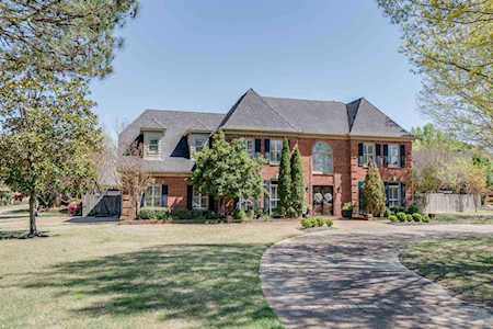 2020 Spring Hollow Ln Germantown, TN 38139