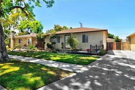 5807 Faculty Avenue Lakewood, CA 90712