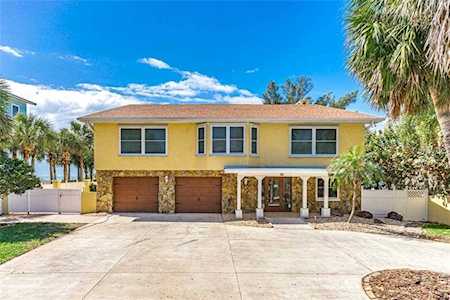 40 Gulf Blvd Belleair Shores, FL 33786