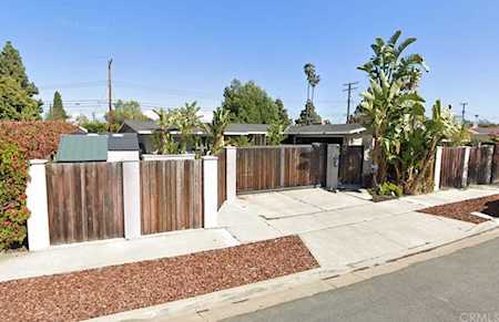 2366 Cornell Drive Costa Mesa, CA 92626