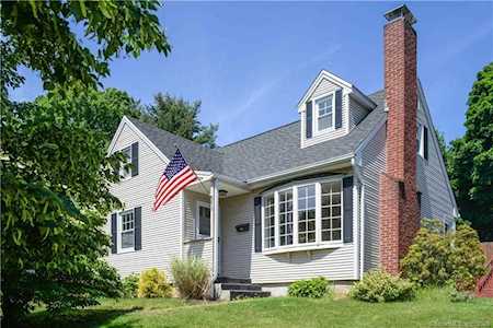 18 Chamberlin Drive West Hartford, CT 06107