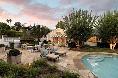 2760 Sycamore Canyon Rd Santa Barbara, CA 93108