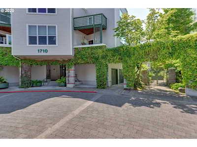 1710 S Harbor Way #201 Portland, OR 97201