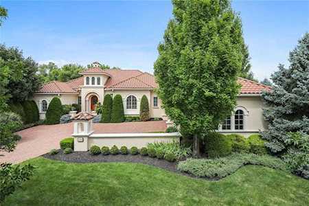 3200 W 139th St Leawood, KS 66224