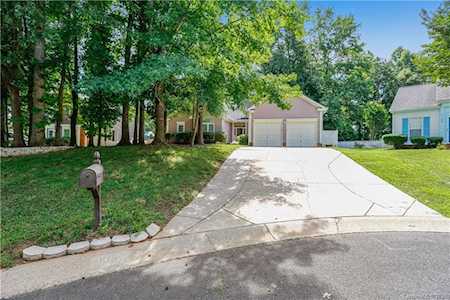 11010 Red Snow Ct Charlotte, NC 28215