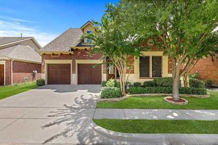2208 Eagles Nest Drive Euless, TX 76039