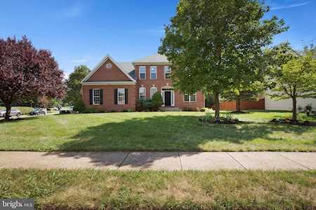 21146 Mayapple Place Sterling, VA 20164