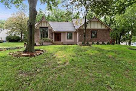 1606 NW Weatherstone Ln Blue Springs, MO 64015