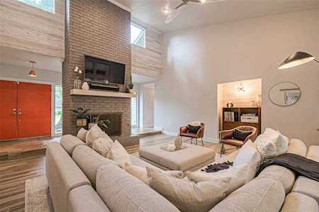 6903 Sedgwick Drive Dallas, TX 75231