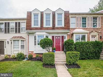 4504 Shoal Creek Ct Alexandria, VA 22312
