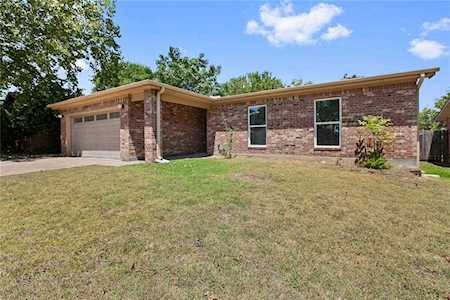 12018 Swallow Dr Austin, TX 78750