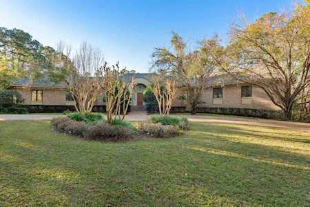 3908 Bobbin Brook Circle Tallahassee, FL 32312