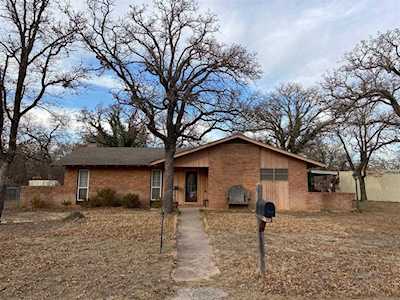 2402 Malivar Clyde, TX 79510