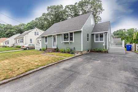 35 Lottie Dr East Providence, RI 02915