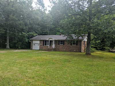 180 Willow Oak Rd Manchester, TN 37355
