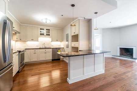 1265 Beacon #801 Brookline, MA 02446