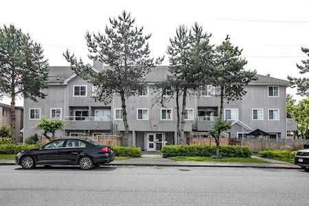 6930 Balmoral Street #202 Burnaby, BC V5E 1J5