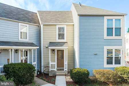 7323 Castleberg Ct Alexandria, VA 22315