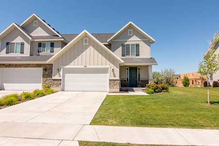 792 S 240 W American Fork, UT 84003