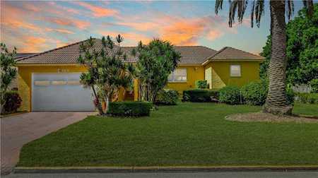 123 Sands Point Dr Tierra Verde, FL 33715