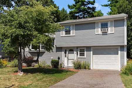 35 Greenleaf Circle Framingham, MA 01701
